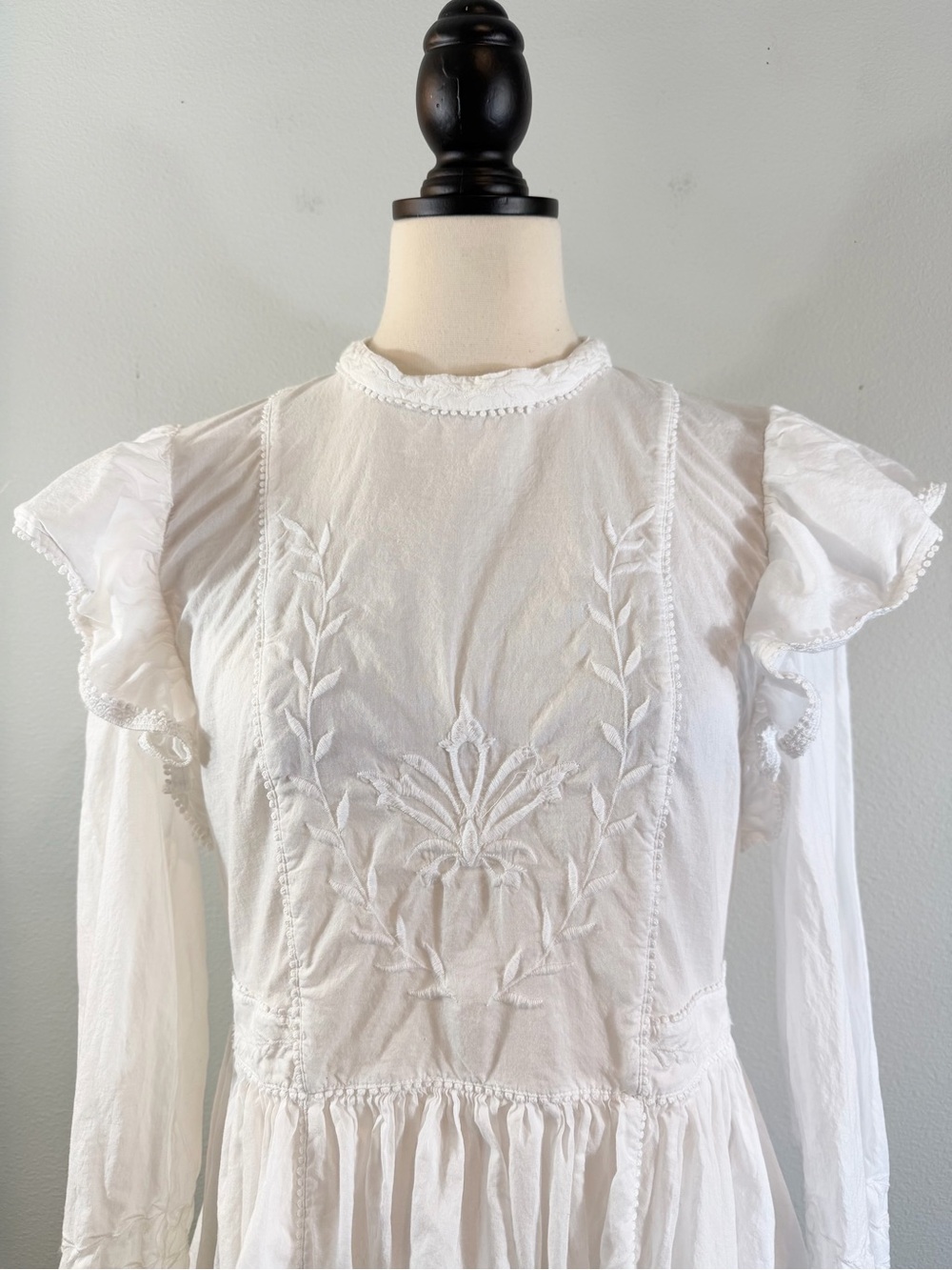 Banana Republic Esme Embroidered Mini Dress XS White Bridal Cottagecore Spring - Picture 2 of 15